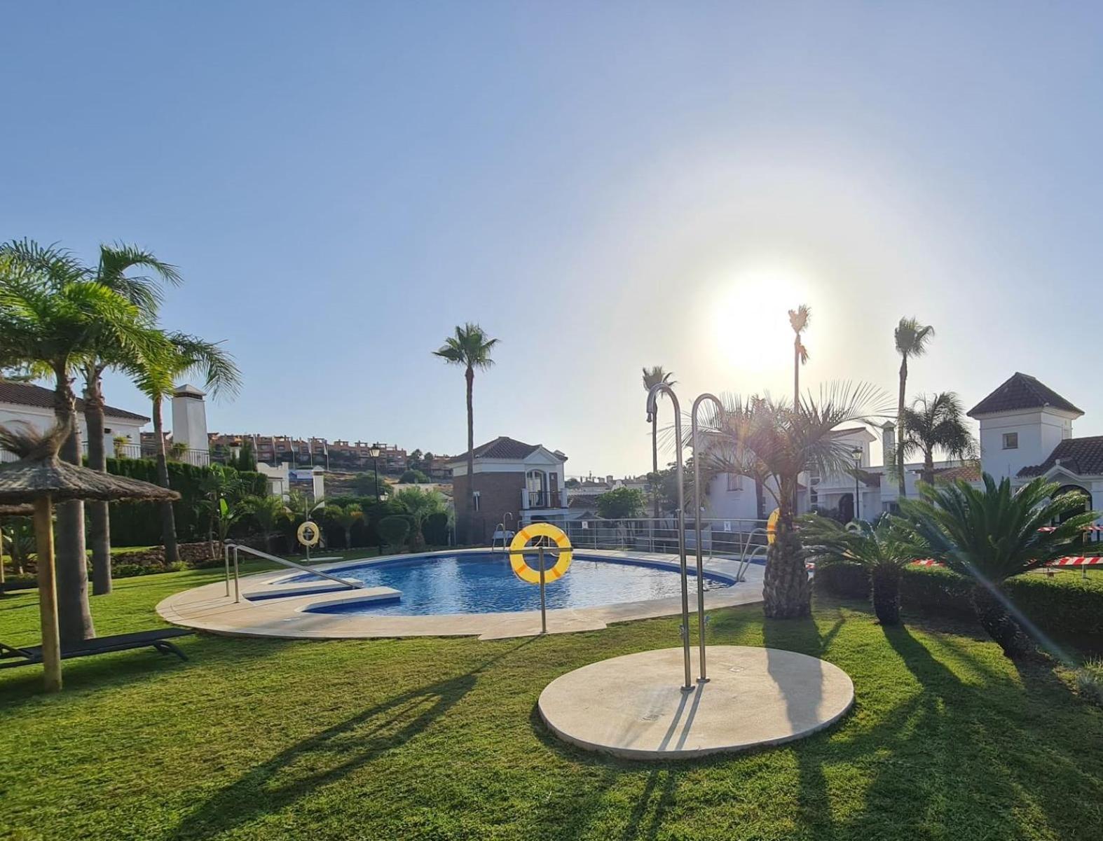 Sun & Palms - Cozy Flat In Quiet Neighbourhood With A Great Pool Area Apartment Malaga Ngoại thất bức ảnh